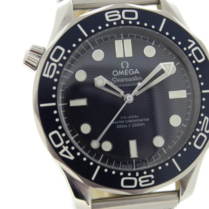 Omega Seamaster Diver 300M James Bond Anniversary 60th 21030422003002 Tweedehands 2307-2062 Juwelier Clem Vercammen.jpg