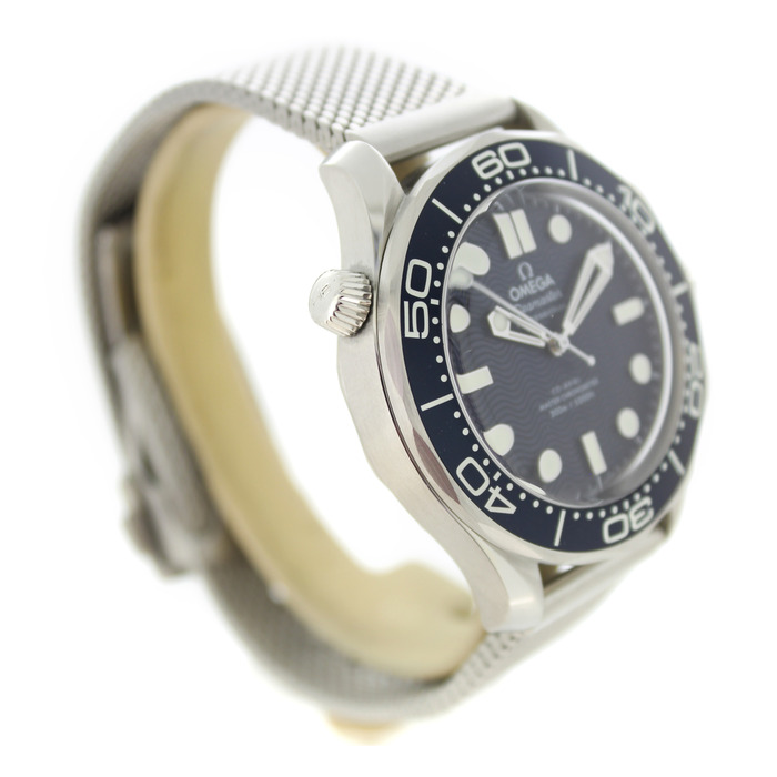 Omega Seamaster Diver 300M James Bond Anniversary 60th 21030422003002 Tweedehands 2307-2062 Juwelier Clem Vercammen.jpg