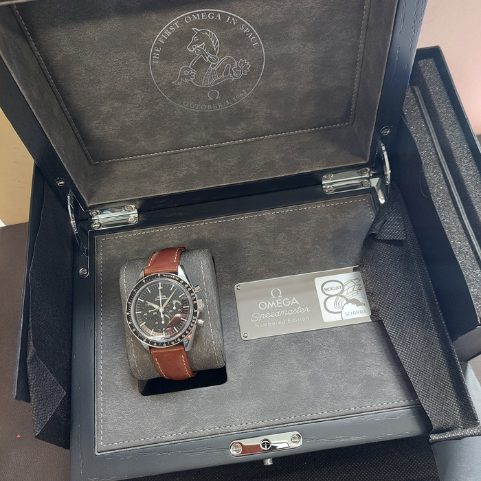 Omega Speedmaster Anniversary Series First Omega In Space 31132403001001 Tweedehands 1808-2053 Juwelier Clem Vercammen.jpg