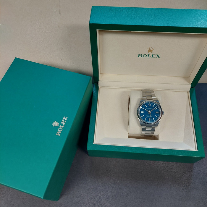 Rolex Oyster Perpetual 134300 Tweedehands 2071-276493 Juwelier Clem Vercammen.jpg