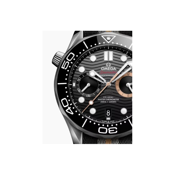 Omega Seamaster Diver 300M 44mm James Bond 007 First Light 21032445101002 juwelier Clem Vercammen 12.jpg