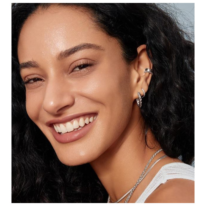 276588 01 Ania Haie Tide Echo Twisted Huggie Hoop Earrings E072-09H Juwelier Clem Vercammen-1.jpg