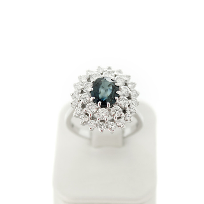 Ring Witgoud 18 Karaat Briljanten Saffier Tweedehands 2361-3240 Juwelier Clem Vercammen.jpg