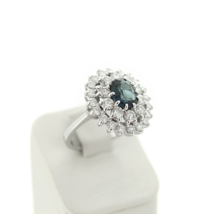 Ring Witgoud 18 Karaat Briljanten Saffier Tweedehands 2361-3240 Juwelier Clem Vercammen.jpg