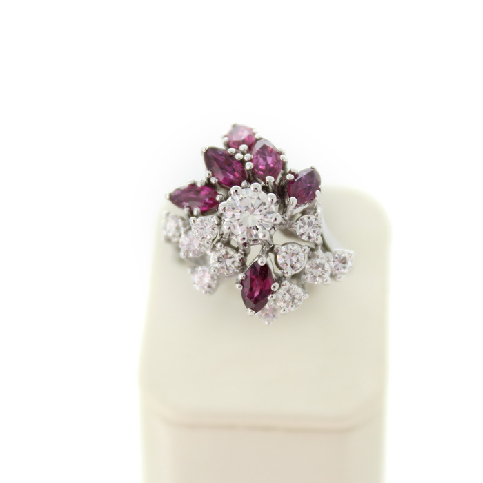 Cocktailrin Witgoud 18 Karaat Briljanten Rubi Tweedehands 2360-3239 Juwelier Clem Vercammen.jpg