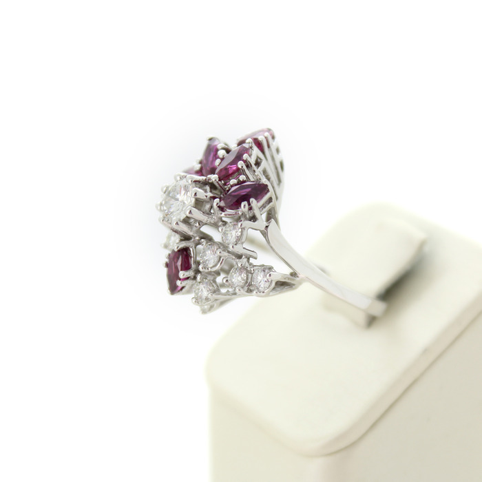 Cocktailrin Witgoud 18 Karaat Briljanten Rubi Tweedehands 2360-3239 Juwelier Clem Vercammen.jpg
