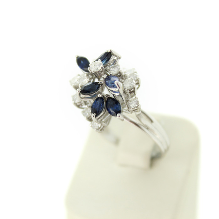 Cocktailring Briljanten Saffier Witgoud 18K Tweedehands 2681-3257 Juwelier Clem Vercammen.jpg