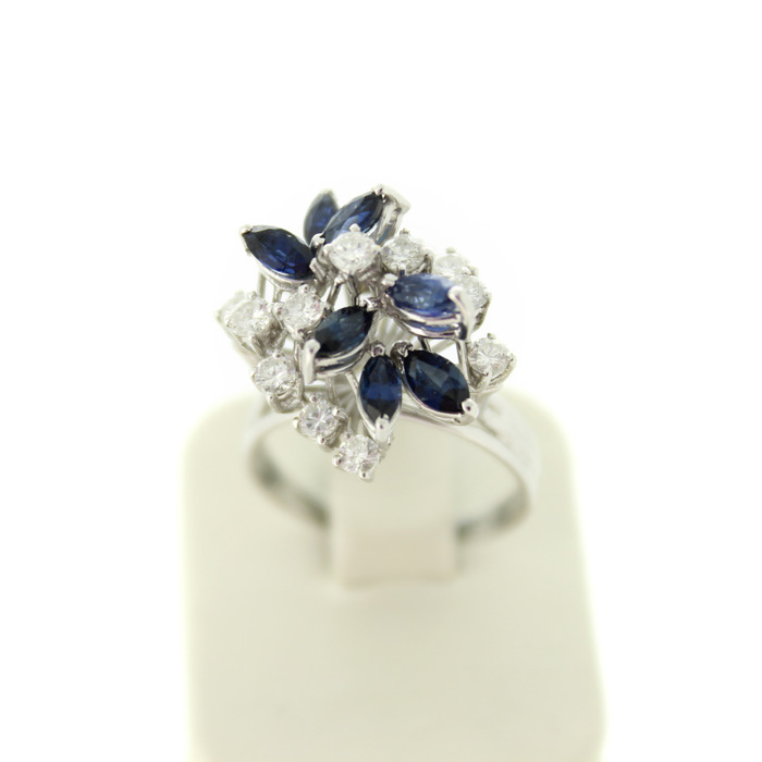 Cocktailring Briljanten Saffier Witgoud 18K Tweedehands 2681-3257 Juwelier Clem Vercammen.jpg