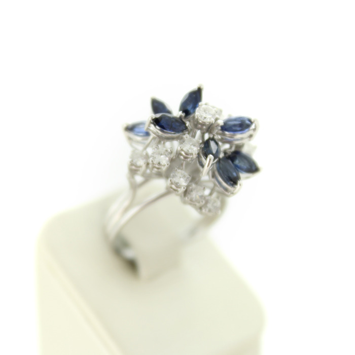 Cocktailring Briljanten Saffier Witgoud 18K Tweedehands 2681-3257 Juwelier Clem Vercammen.jpg