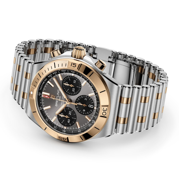 276745 01 Breitling Chronomat 2 UB0158101B1U1 Juwelier Clem Vercammen 1.jpg
