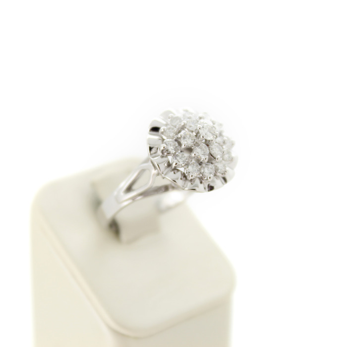 Ring Witgoud 18 Karaat Entourage Cocktailring Briljanten Tweedehands 2682-3263 Juwelier Clem Vercammen.jpg
