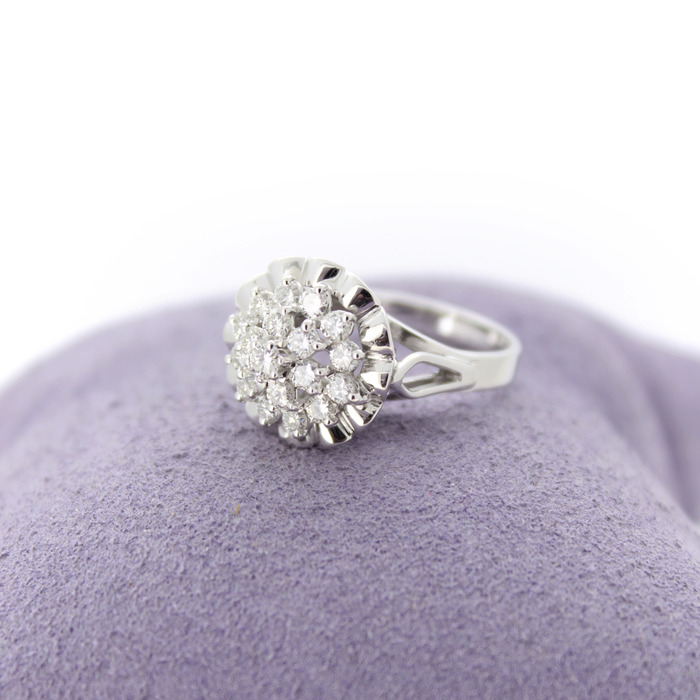 Ring Witgoud 18 Karaat Entourage Cocktailring Briljanten Tweedehands 2682-3263 Juwelier Clem Vercammen.jpg