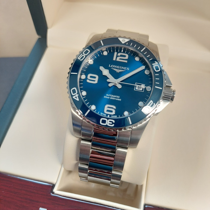 Longines Hydroconquest L37814966 Tweedehands 2794-2074 Juwelier Clem Vercammen.jpg