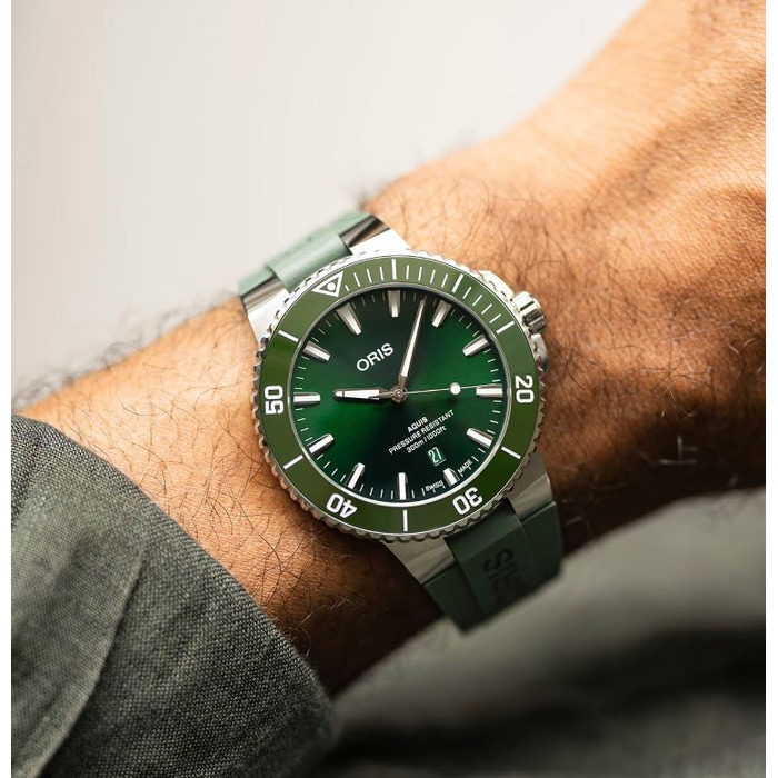 263660 01 Oris Aquis Date 0173377894157-0742337FC Juwelier Clem Vercammen.jpg