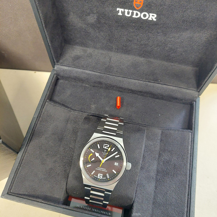 Tudor North Flag 91210N Tweedehands 4072-2101 Juwelier Clem Vercammen.jpg