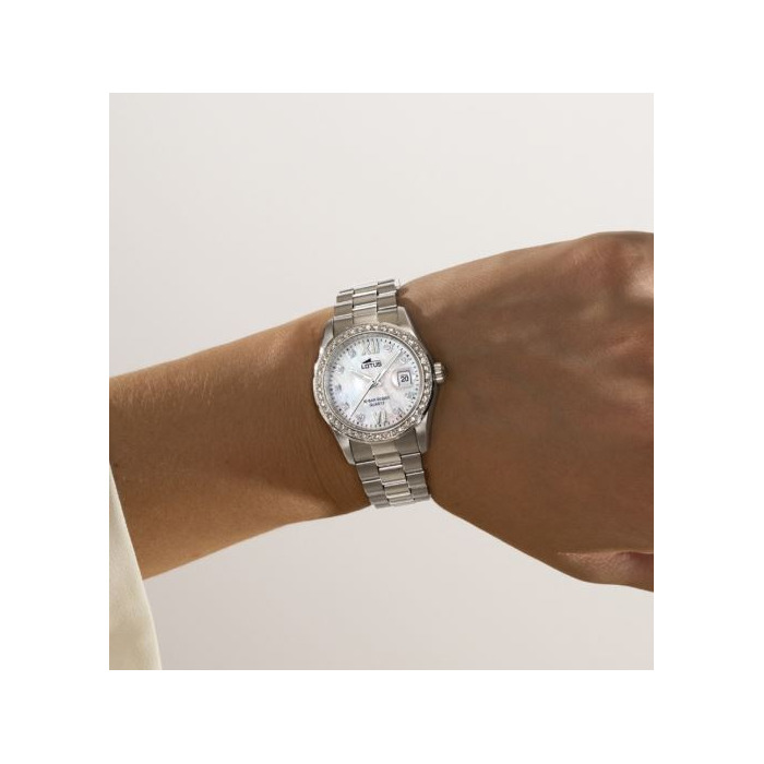 276565 01 Lotus 18933-1 Juwelier Clem Vercammen.jpg