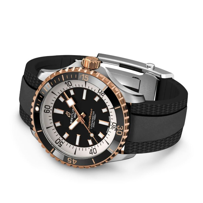 254716 01 Breitling Superocean Automatic 42 U17375211B1S1 Juwelier Clem Vercammen.jpg