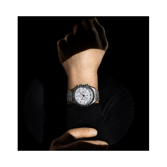 263163 01 omega-speedmaster-moonwatch-professional-co-axial-master-chronometer-chronograph-42-mm-31030425004001-Clem vercammen 1.jpg