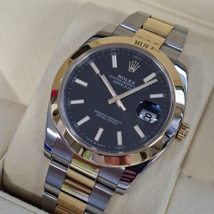 Rolex Datejust 41 126303 6.jpg