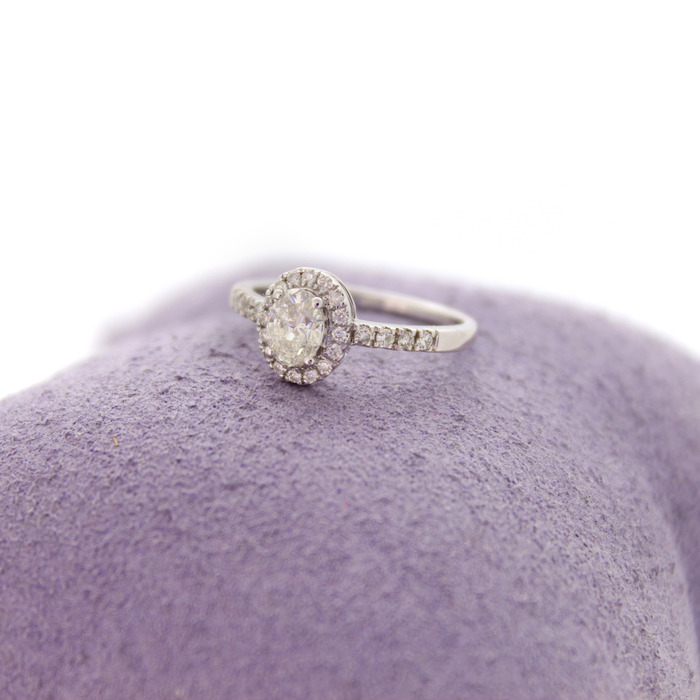 Ring-Witgoud 14 Karaat Briljanten Diamant Oval Tweedehands 4059-3278 Juwelier Clem Vercammen-1.jpg