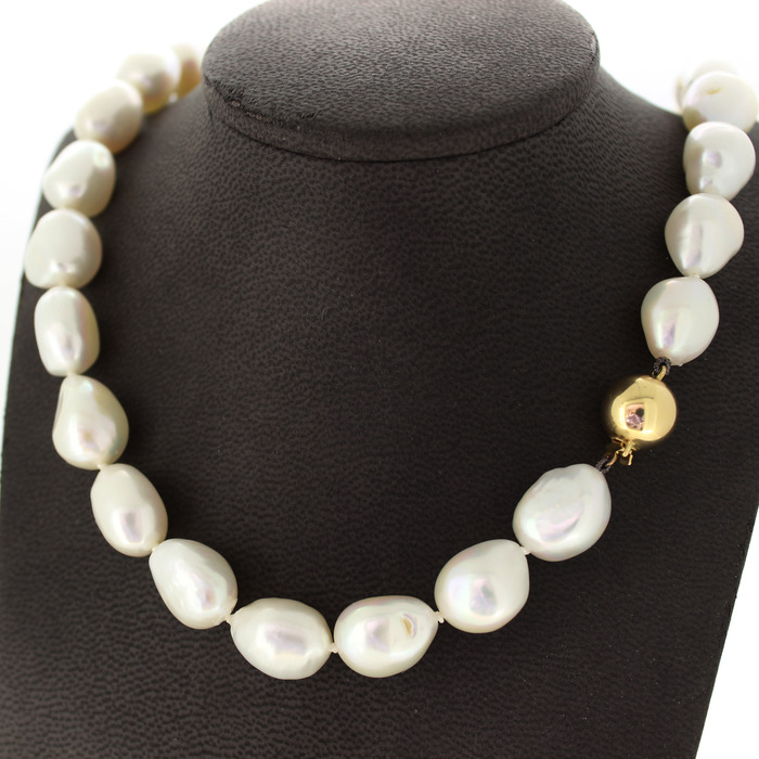 Parelcollier Zoetwaterparels Geelgouden Slot Tweedehands 4050-3279 Juwelier Clem Vercammen.jpg