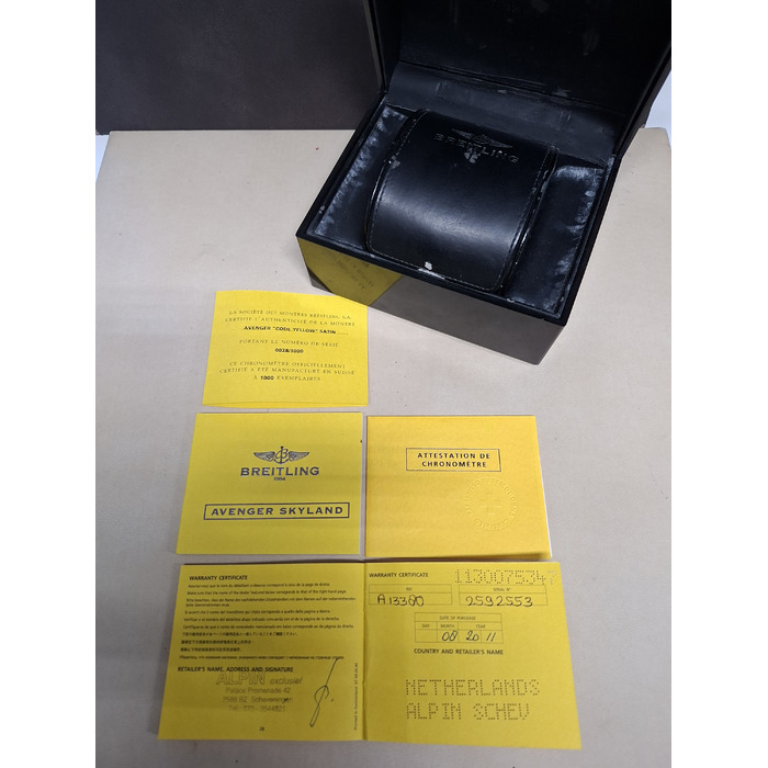 Breitling Avenger Skyland A13380 Tweedehands 3563-2111 Juwelier Clem Vercammen.jpg
