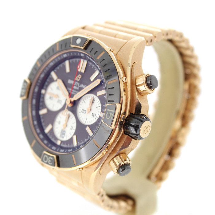 Breitling Super Chronomat B01 44 RB0136E31Q1R1 Rosegoud 18K Tweedehands 4948-2114 Juwelier Clem Vercammen.jpg