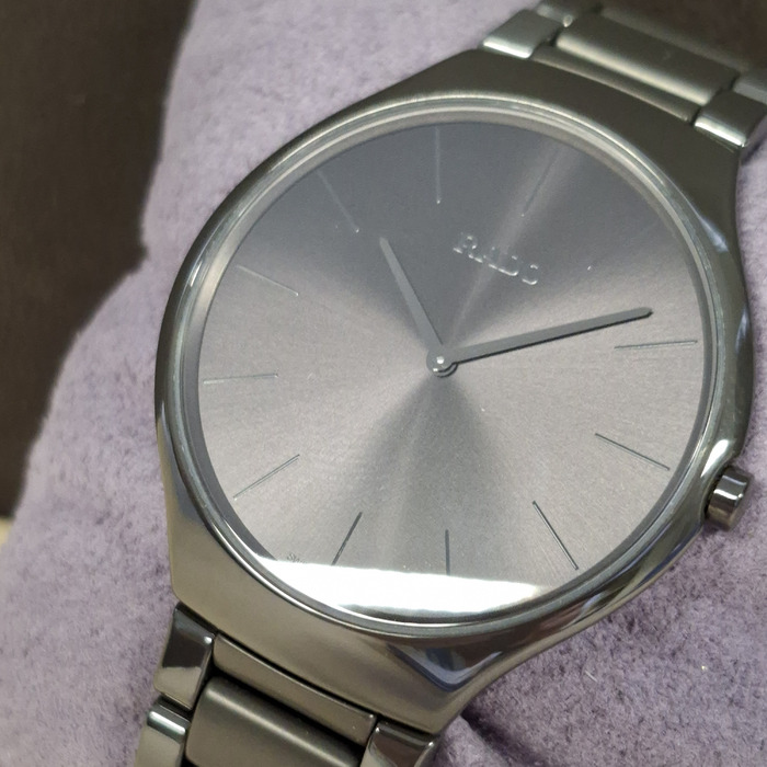 Rado True Thinline R27091612 Tweedehands 4988-2129 Juwelier Clem Vercammen.jpg