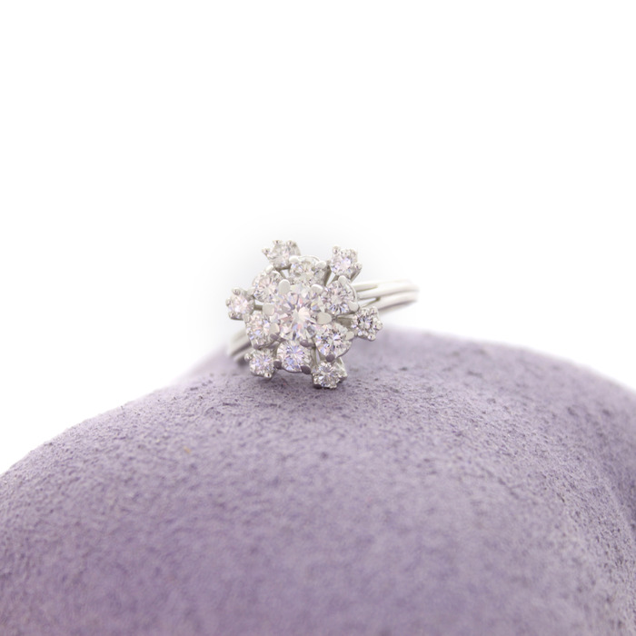Ring Entourage Witgoud 18 Karaat Briljanten Tweedehands 4497-3291 Juwelier Clem Vercammen.jpg