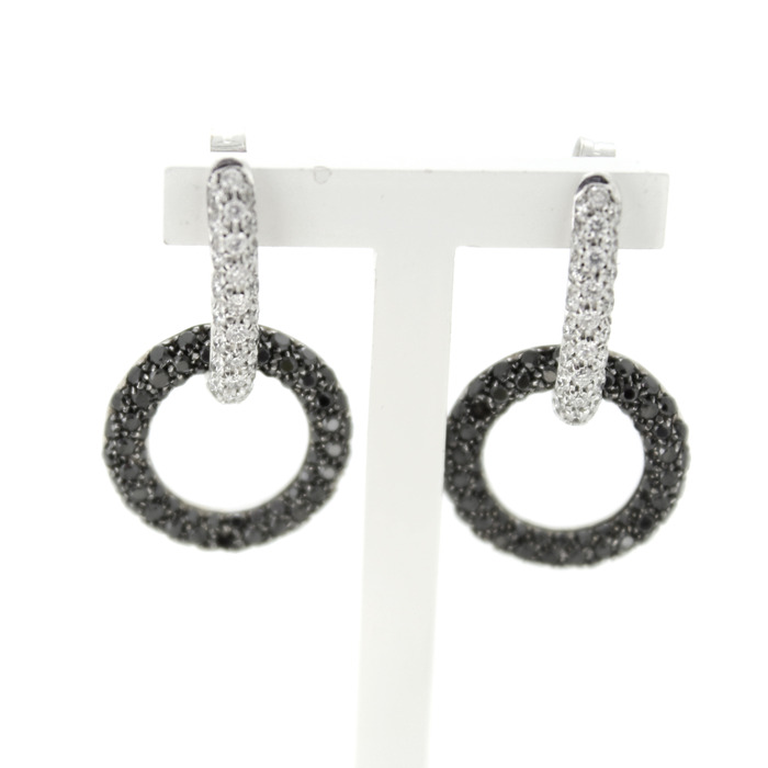 Oorbellen Witgoud 18 Karaat Briljanten 4883-3298 Tweedehands Juwelier Clem Vercammen.jpg