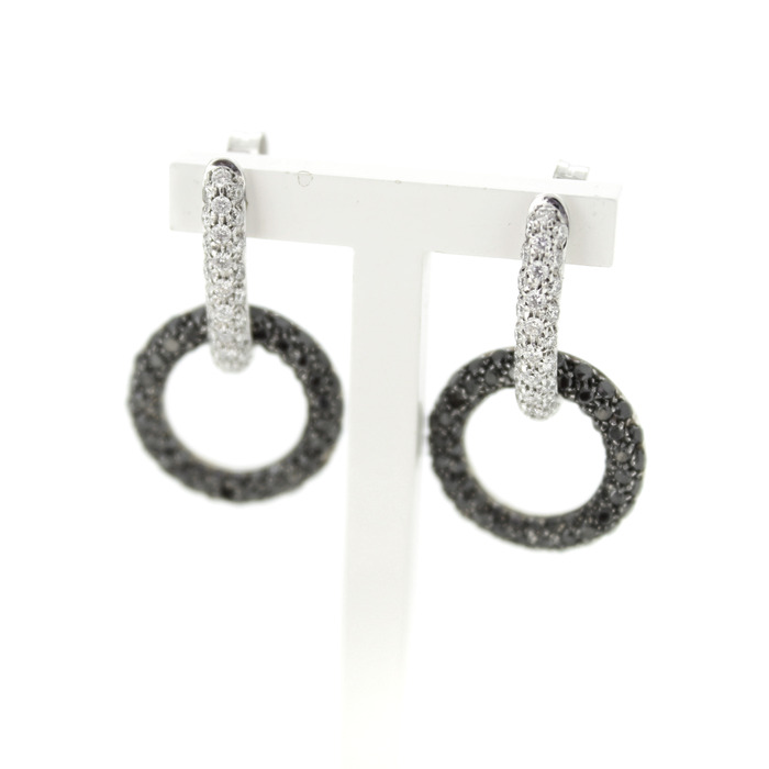 Oorbellen Witgoud 18 Karaat Briljanten 4883-3298 Tweedehands Juwelier Clem Vercammen.jpg