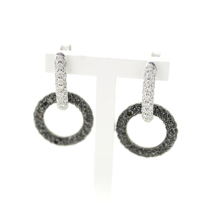 Oorbellen Witgoud 18 Karaat Briljanten 4883-3298 Tweedehands Juwelier Clem Vercammen.jpg