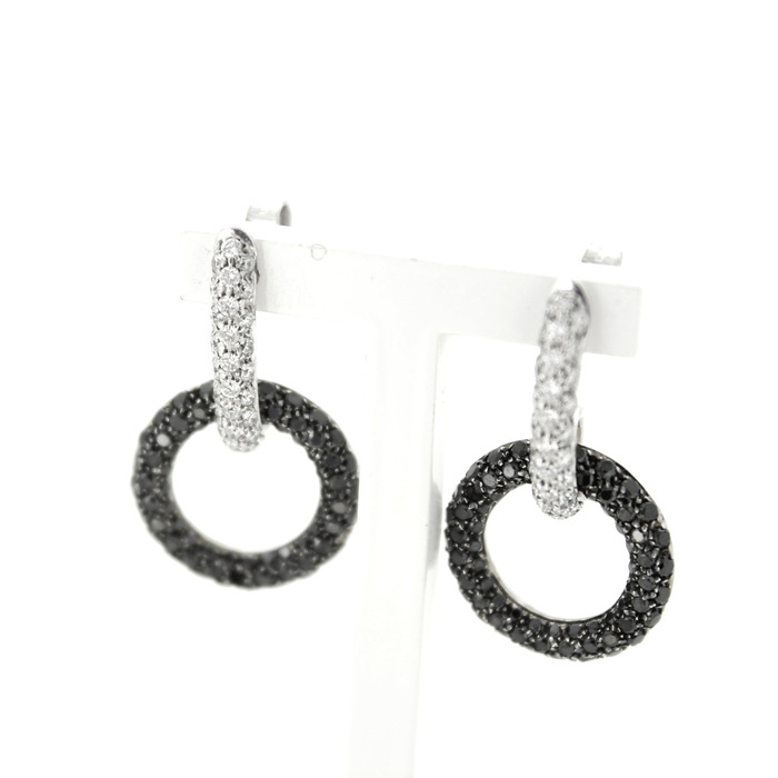 Oorbellen Witgoud 18 Karaat Briljanten 4883-3298 Tweedehands Juwelier Clem Vercammen.jpg