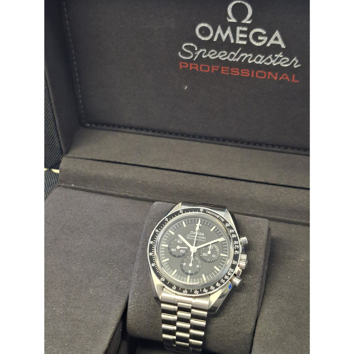 Omega Speedmaster Moonwatch 31030425001002 Tweedehands 5000-2130 Juwelier Clem Vercammen.jpg
