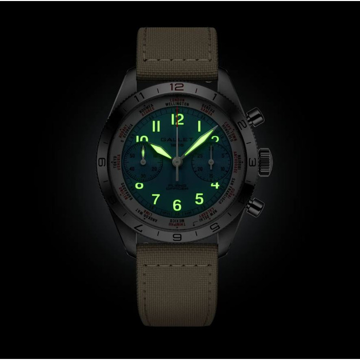277986 01 Gallet Flying Officer Chronograph 40 AG2301131C1W1 Juwelier Clem Vercammen.jpg