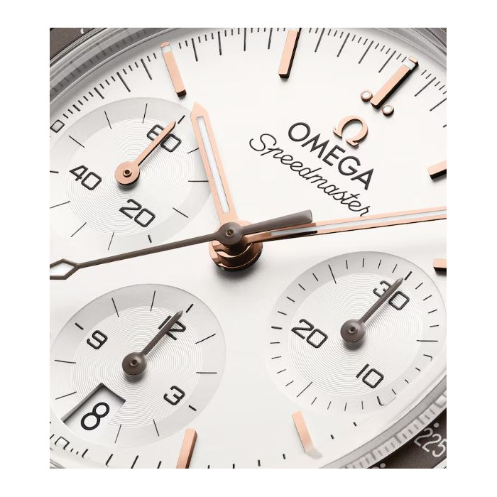 277996 01 Omega Speedmaster 32430385002003 Juwelier Clem Vercammen.jpg