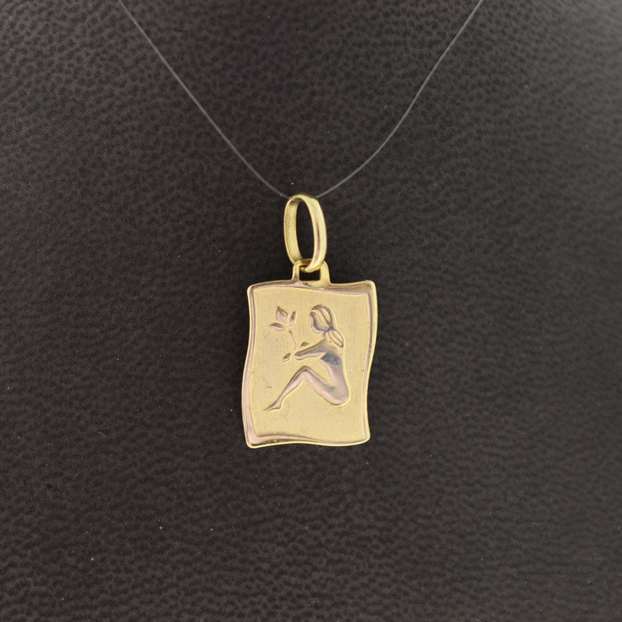 Hanger Horoscope Maagd Geelgoud 18 Karaat Tweedehands 82524-3344 Juwelier Clem Vercammen.jpg