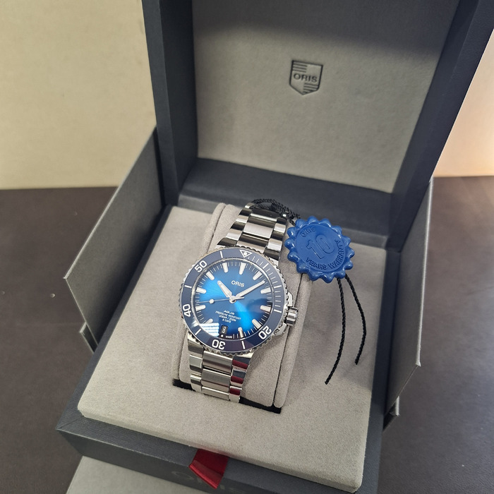 Oris Aquis Date 0140077634135-0782409PEB TWeedehands 5859-2139 Juwelier Clem Vercammen.jpg