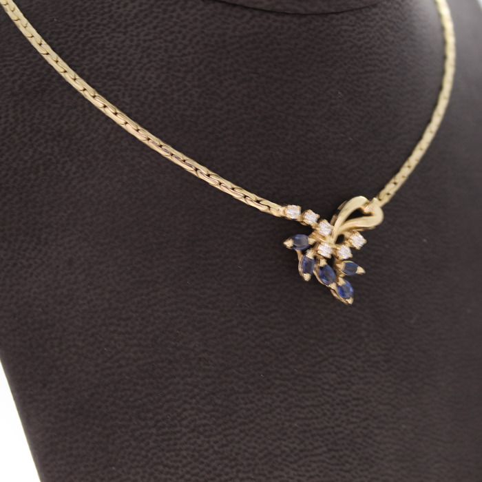 Collier Geelgoud Saffier Briljant Tweeddehands 5746-3351 Juwelier Clem Vercammen.jpg