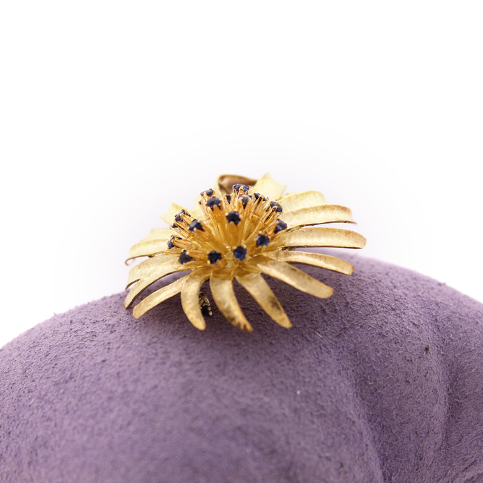 Broche Geelgoud 18K Saffier Tweedehands 6180-3360 Juwelier Clem Vercammen.jpg