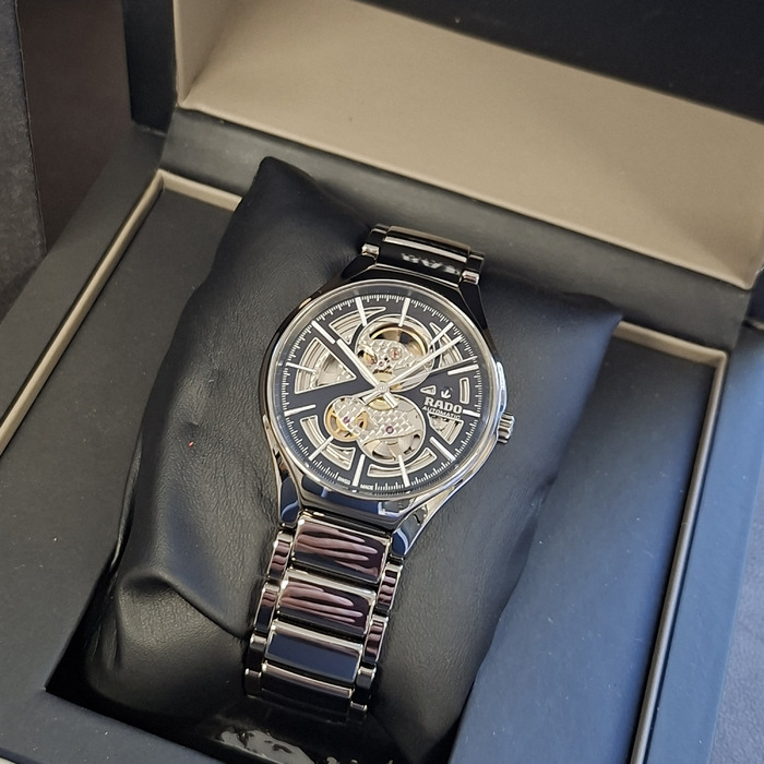 rado True Skeleton Open Heart R27510152 Tweedehands 5463-2151 Juwelier Clem Vercammen.jpg