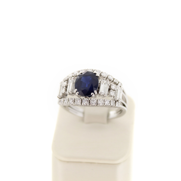 Ring Witgoud 18K Briljanten Baguetten Saffier Tweedehands 6542-3368 Juwelier Clem Vercammen.jpg