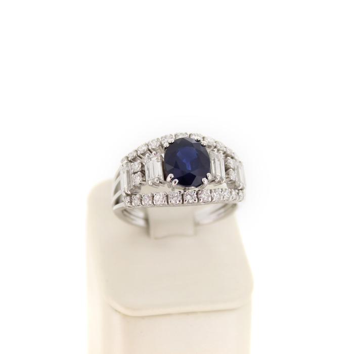 Ring Witgoud 18K Briljanten Baguetten Saffier Tweedehands 6542-3368 Juwelier Clem Vercammen.jpg