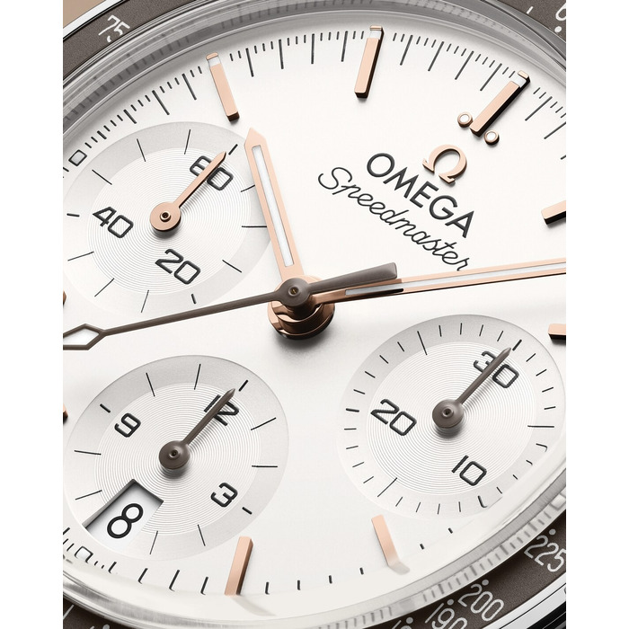 277996 01 Omega Speedmaster 32430385002003 Juwelier Clem Vercammen.jpg