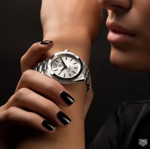 TAG Heuer presenteert de nieuwe Formule 1 TAG Heuer presenteert de nieuwe Formule 1