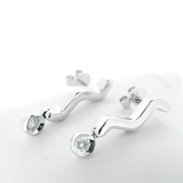 Oorbel_Tweedehands_Witgoud_18k_juwelier_Clem_Vercammen_29289_19_14.jpg