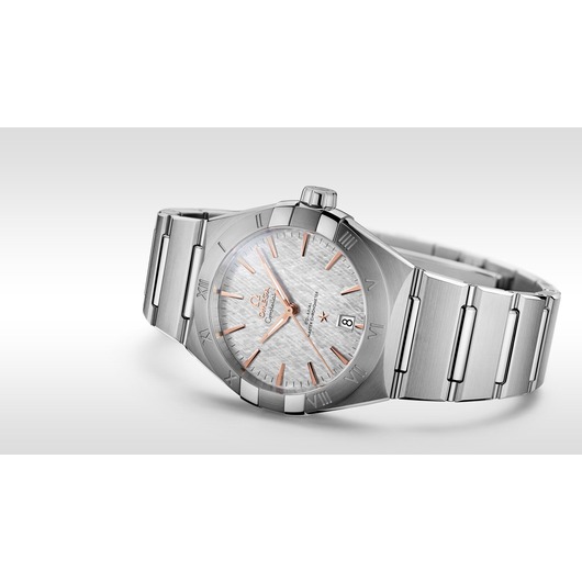 Horloge CONSTELLATION OMEGA CO‑AXIAL MASTER CHRONOMETER 39 MM 131.10.39.20.06.001