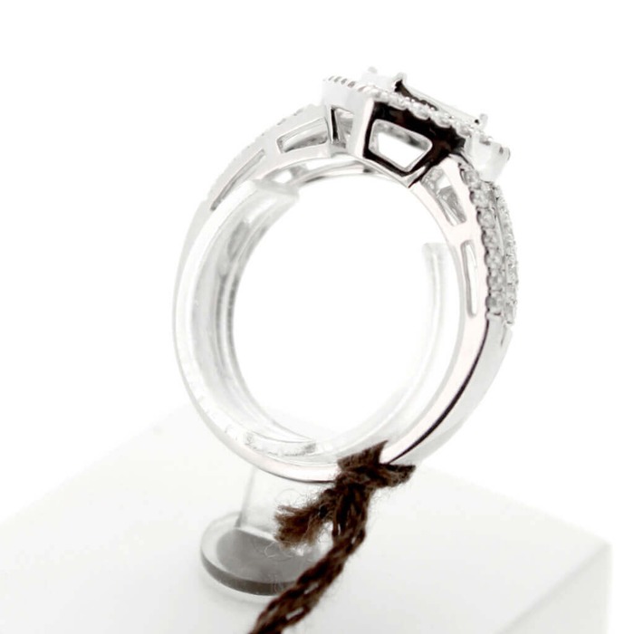Hulchi_Belluni_Ring_94191WW_18K_Witgoud_Diamant_Princess_juwelier_Clem_Vercammen_4457_Outlet20_5.jpg