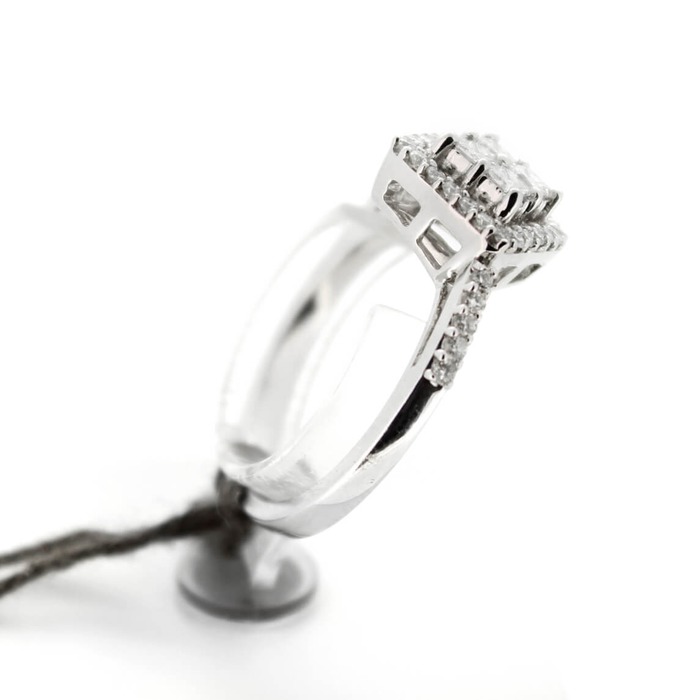 Hulchi_Belluni_Ring_94177WW_18K_Witgoud_Briljant_Princess_juwelier_Clem_Vercammen_3464_Outlet20_8.jpg