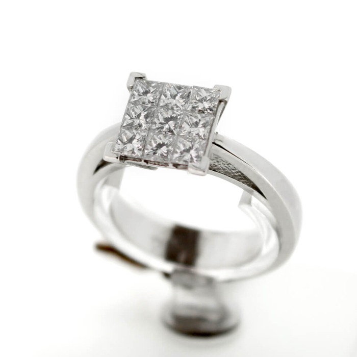 Hulchi_Belluni_Ring_91163SWW_18K_Witgoud_Princess_juwelier_Clem_Vercammen_4952_Outlet20_2.jpg